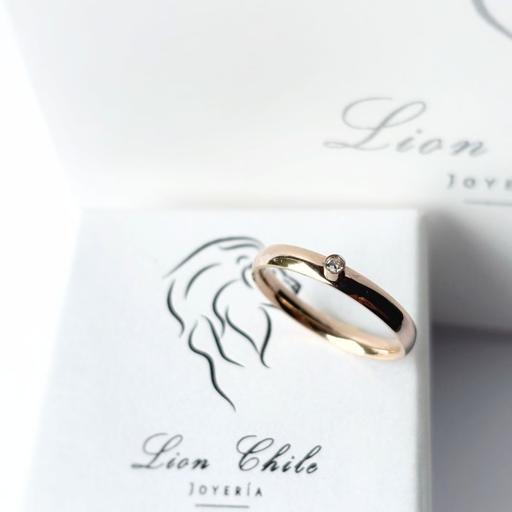 Anillo Fulgor✨acero con baño de oro