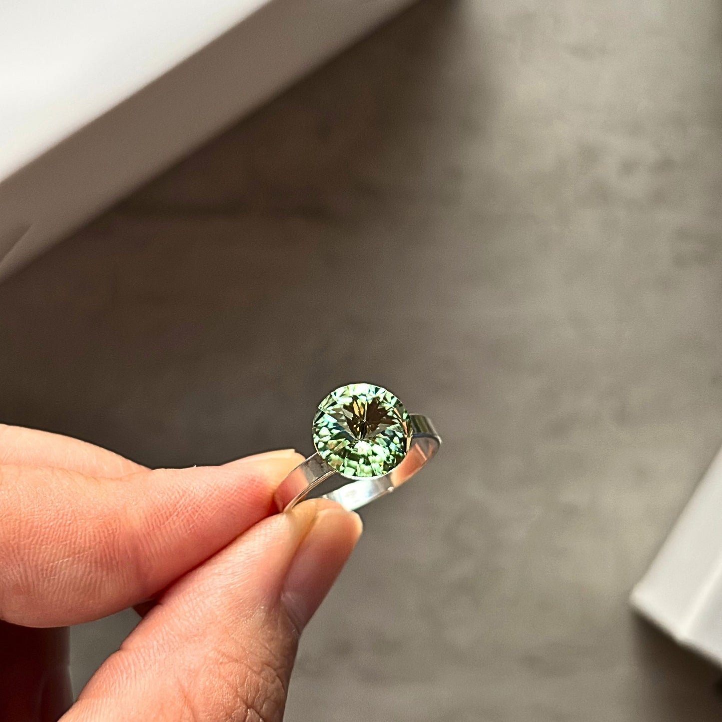 Anillo de Plata 925 con Cristal y Baño de Rodio "AURA"