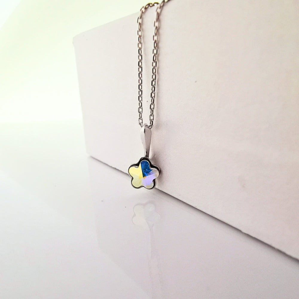 Collar Punto de Luz Flor No Me Olvides en Plata 925