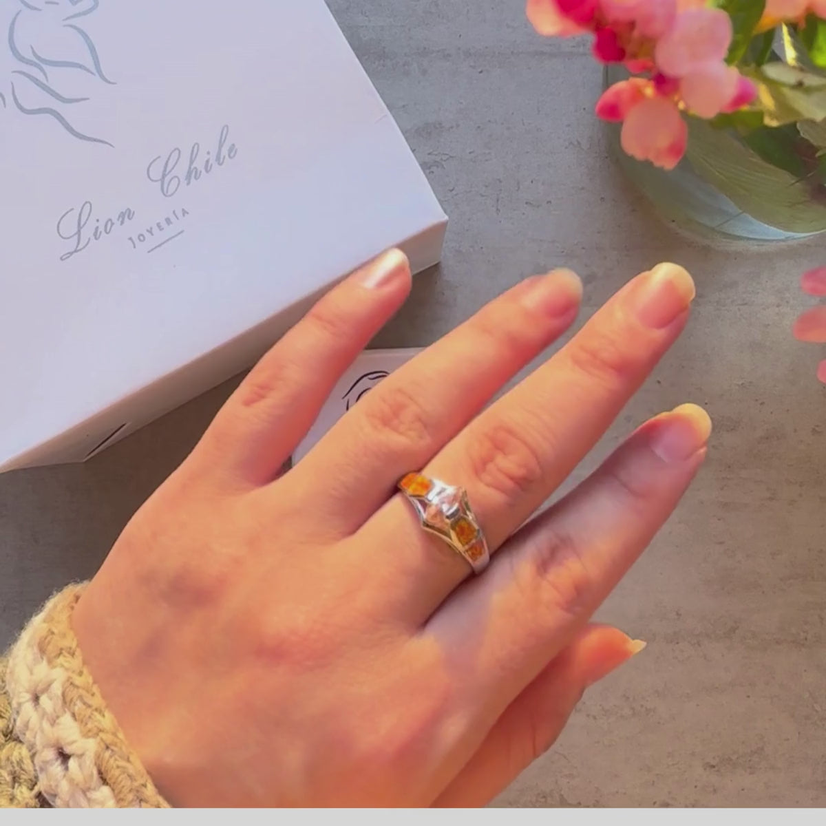 anillo puesto
